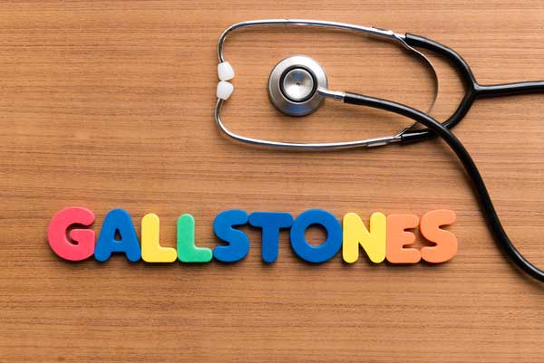 5 Essential Vitamins for Dissolving Gallstones & Improving Gallbladder Health